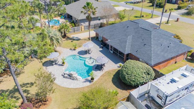 7244 Reef St, Navarre, FL 32566