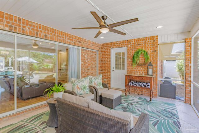 7244 Reef St, Navarre, FL 32566