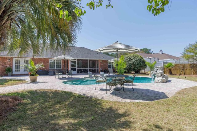 7244 Reef St, Navarre, FL 32566