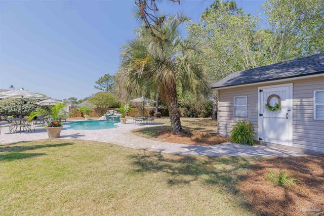 7244 Reef St, Navarre, FL 32566