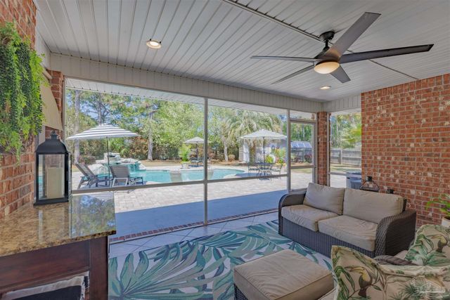 7244 Reef St, Navarre, FL 32566