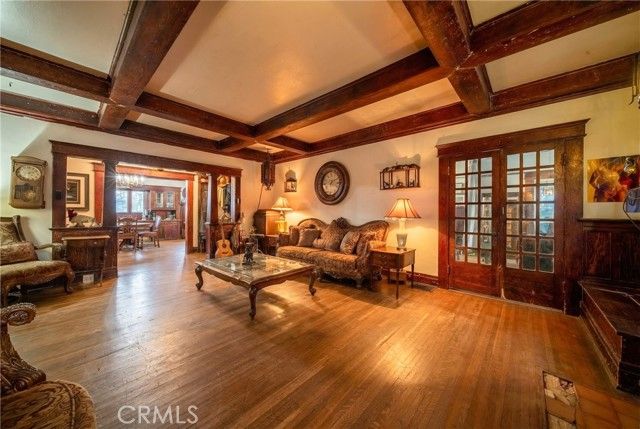 1112 Glendon, South Pasadena, CA 91030