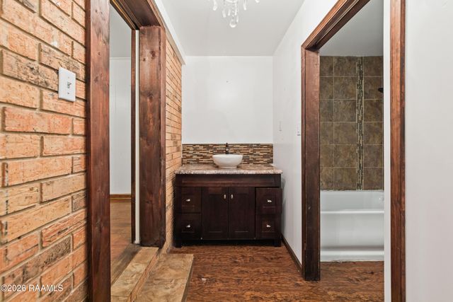 222 Madge Street, Breaux Bridge, LA 70517