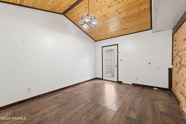 222 Madge Street, Breaux Bridge, LA 70517