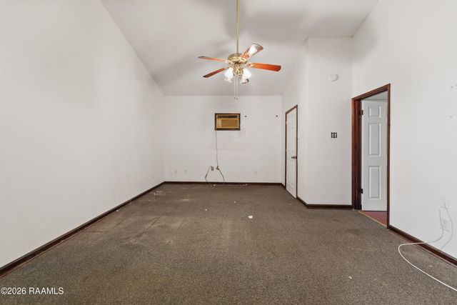 222 Madge Street, Breaux Bridge, LA 70517