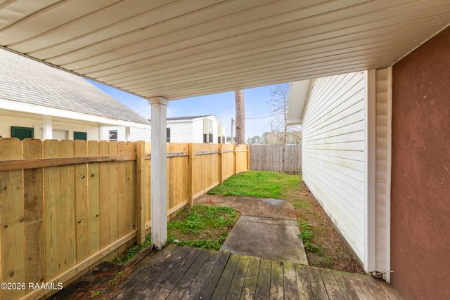 222 Madge Street, Breaux Bridge, LA 70517