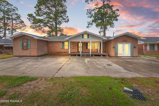 222 Madge Street, Breaux Bridge, LA 70517