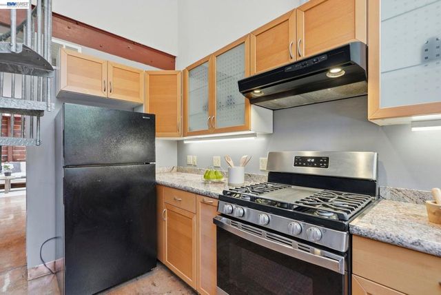 1501 37th Ave B11, Oakland, CA 94601