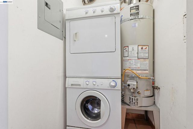 1501 37th Ave B11, Oakland, CA 94601