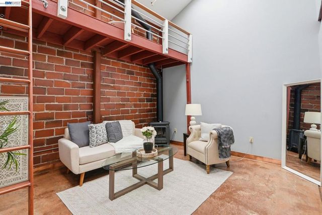 1501 37th Ave B11, Oakland, CA 94601