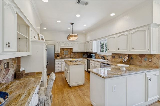 4323 Quail Hollow Road, Dallas, TX 75287