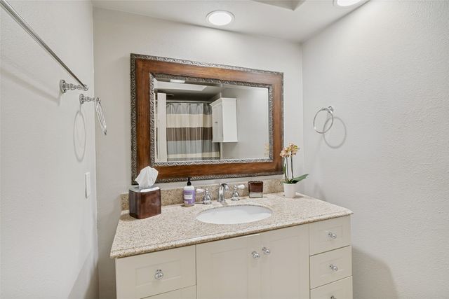 4323 Quail Hollow Road, Dallas, TX 75287