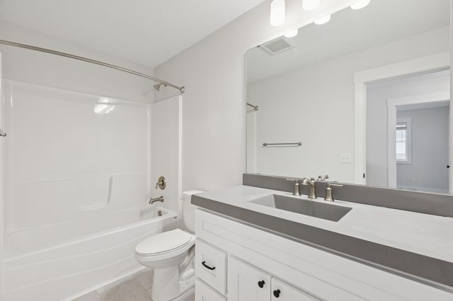 8689 Deerwood Lane N, Maple Grove, MN 55369