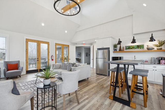 8689 Deerwood Lane N, Maple Grove, MN 55369