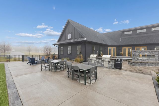 8689 Deerwood Lane N, Maple Grove, MN 55369