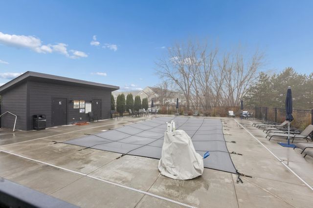 8689 Deerwood Lane N, Maple Grove, MN 55369