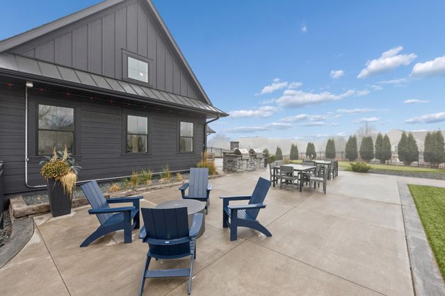 8689 Deerwood Lane N, Maple Grove, MN 55369