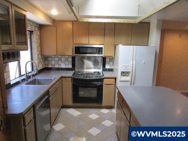 10285 S Rosewood Wy, Molalla, OR 97038