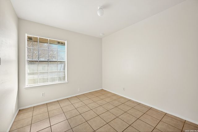 5823 Castle Brook, San Antonio, TX 78218