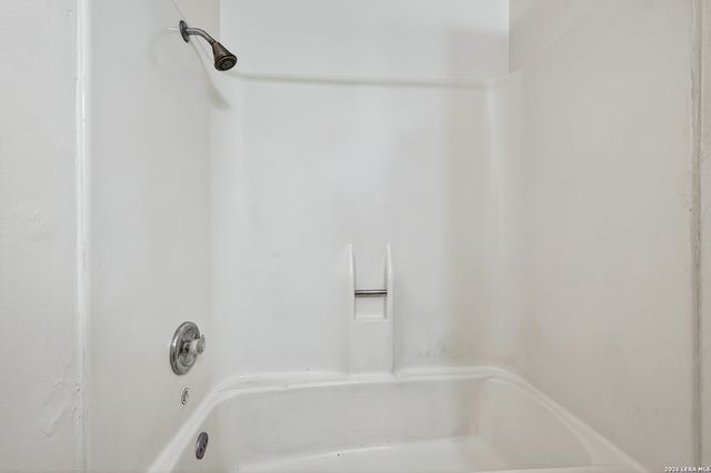 5823 Castle Brook, San Antonio, TX 78218