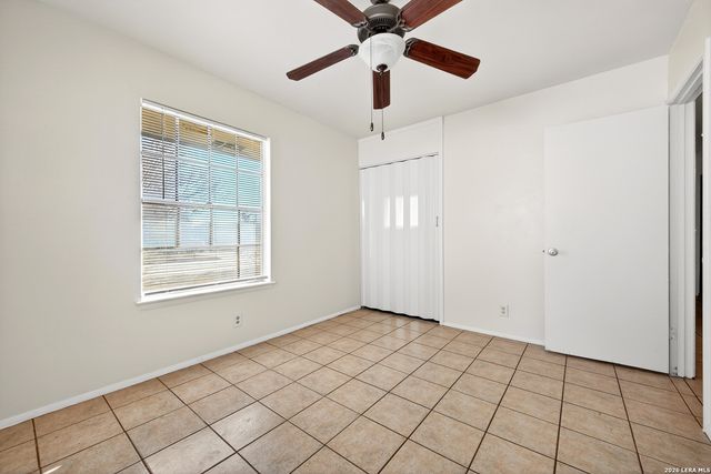 5823 Castle Brook, San Antonio, TX 78218