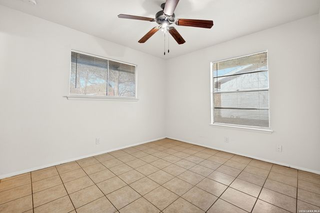 5823 Castle Brook, San Antonio, TX 78218