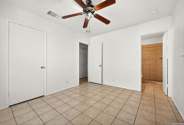 5823 Castle Brook, San Antonio, TX 78218