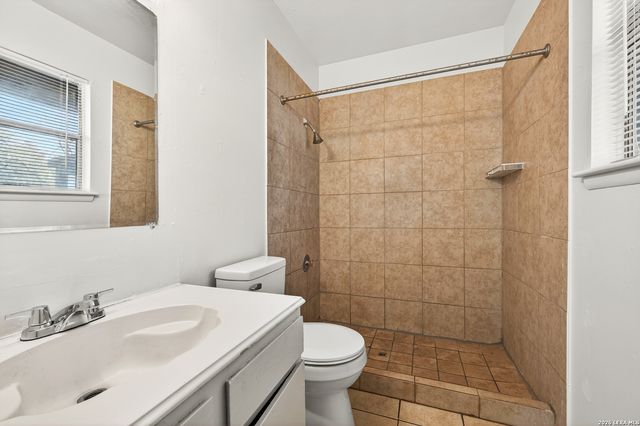 5823 Castle Brook, San Antonio, TX 78218