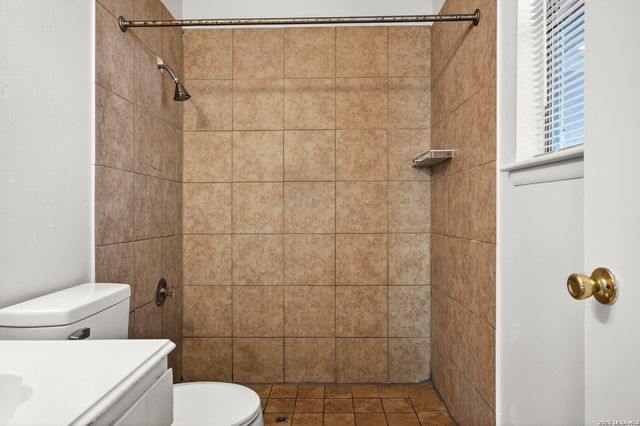 5823 Castle Brook, San Antonio, TX 78218