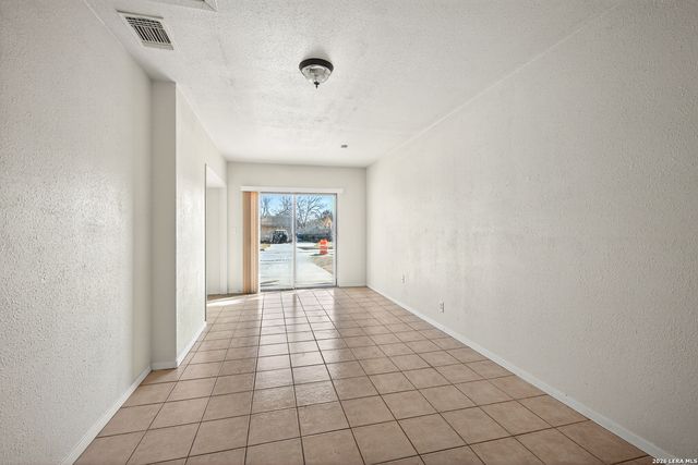 5823 Castle Brook, San Antonio, TX 78218