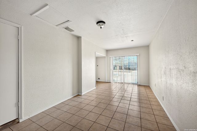 5823 Castle Brook, San Antonio, TX 78218