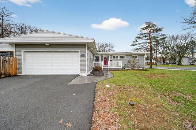 7628 Joseph Drive, Clay, NY 13212