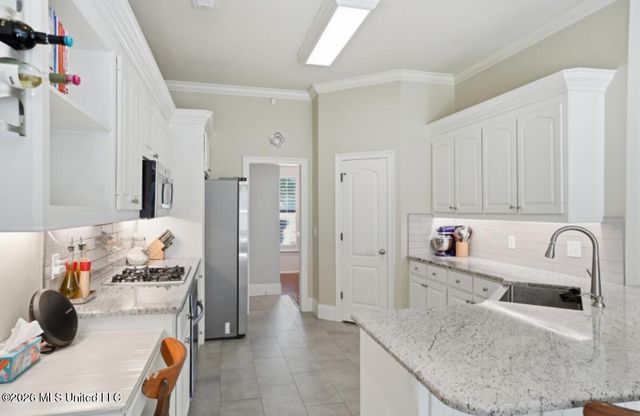 156 Hartfield Drive, Madison, MS 39110