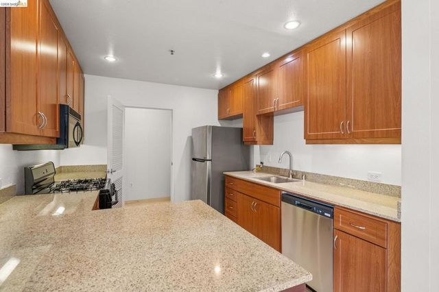 5855 Horton Street 613, Emeryville, CA 94608