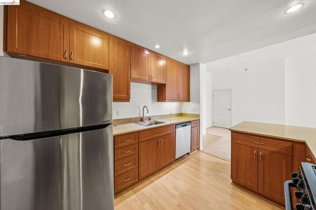 5855 Horton Street 613, Emeryville, CA 94608