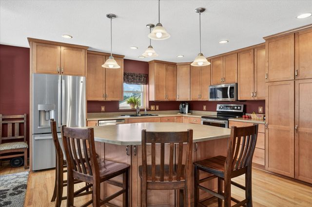 10029 Dogwood Street NW, Coon Rapids, MN 55448