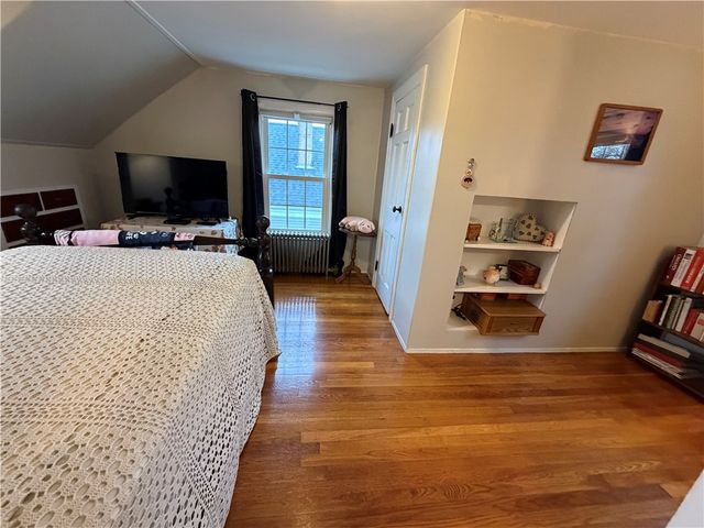 329 Pullen Avenue, Pawtucket, RI 02861