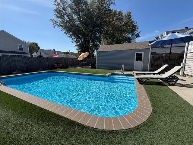 329 Pullen Avenue, Pawtucket, RI 02861