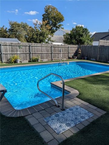 329 Pullen Avenue, Pawtucket, RI 02861