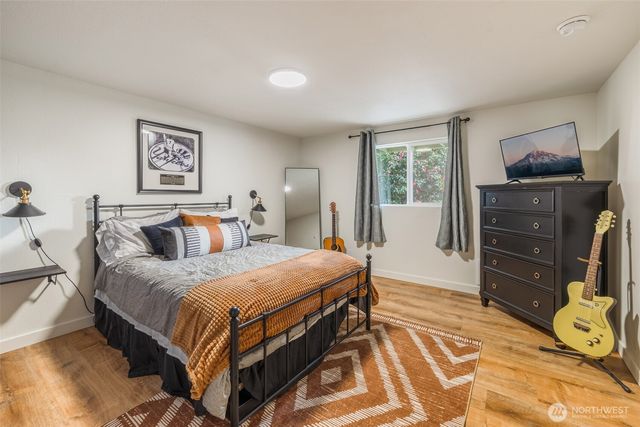 25710 Pacific St, Black Diamond, WA 98010