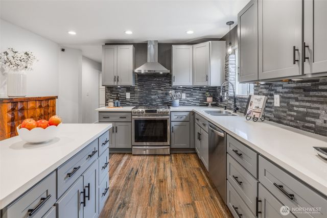 25710 Pacific St, Black Diamond, WA 98010