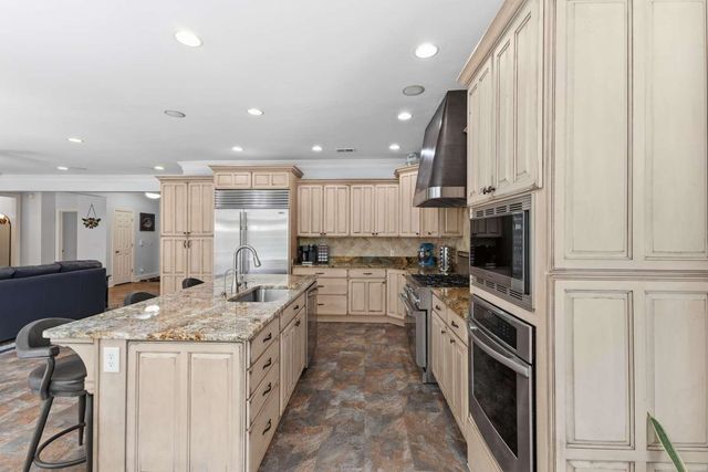 33 Deer Moss Ct., Pawleys Island, SC 29585