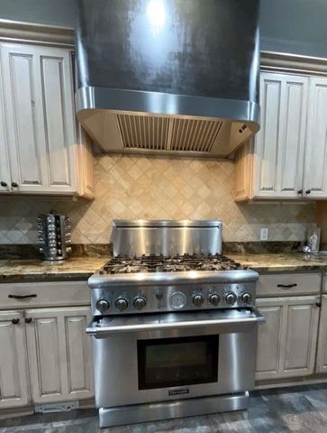 33 Deer Moss Ct., Pawleys Island, SC 29585