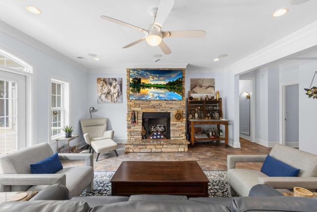 33 Deer Moss Ct., Pawleys Island, SC 29585