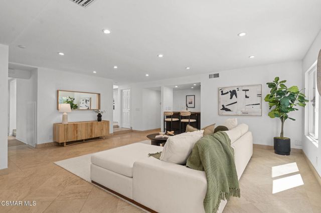4359 Park Alisal, Calabasas, CA 91302