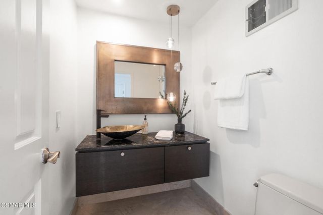 4359 Park Alisal, Calabasas, CA 91302