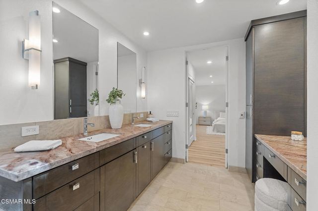 4359 Park Alisal, Calabasas, CA 91302