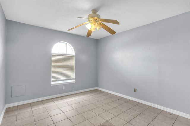 111 Skylark Street, Mesquite, TX 75149