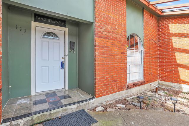 111 Skylark Street, Mesquite, TX 75149