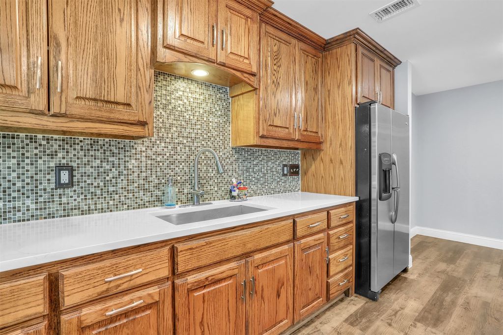 111 Skylark Street, Mesquite, TX 75149